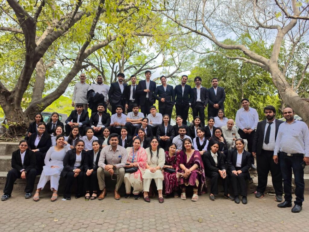 Vaish College of Law.1